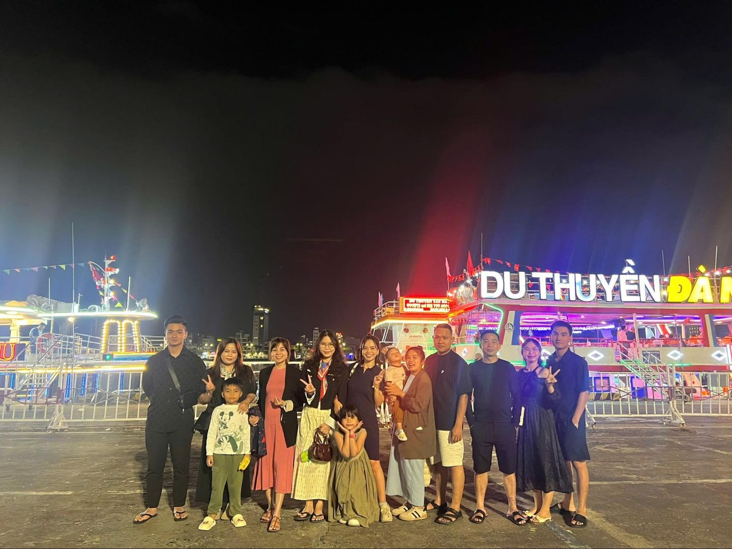 tham quan du thuyền Sông Hàn